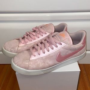 Size 8 Pink Lace Nike Sneakers
